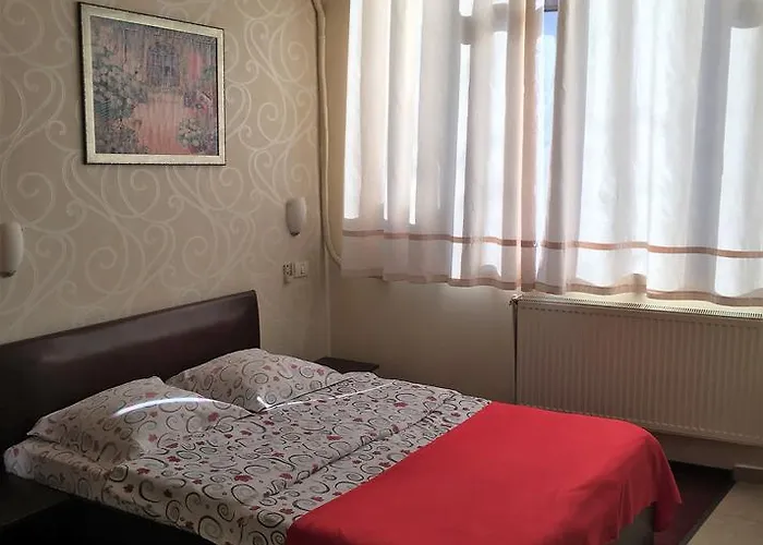 塔克酒店 2* 布加勒斯特